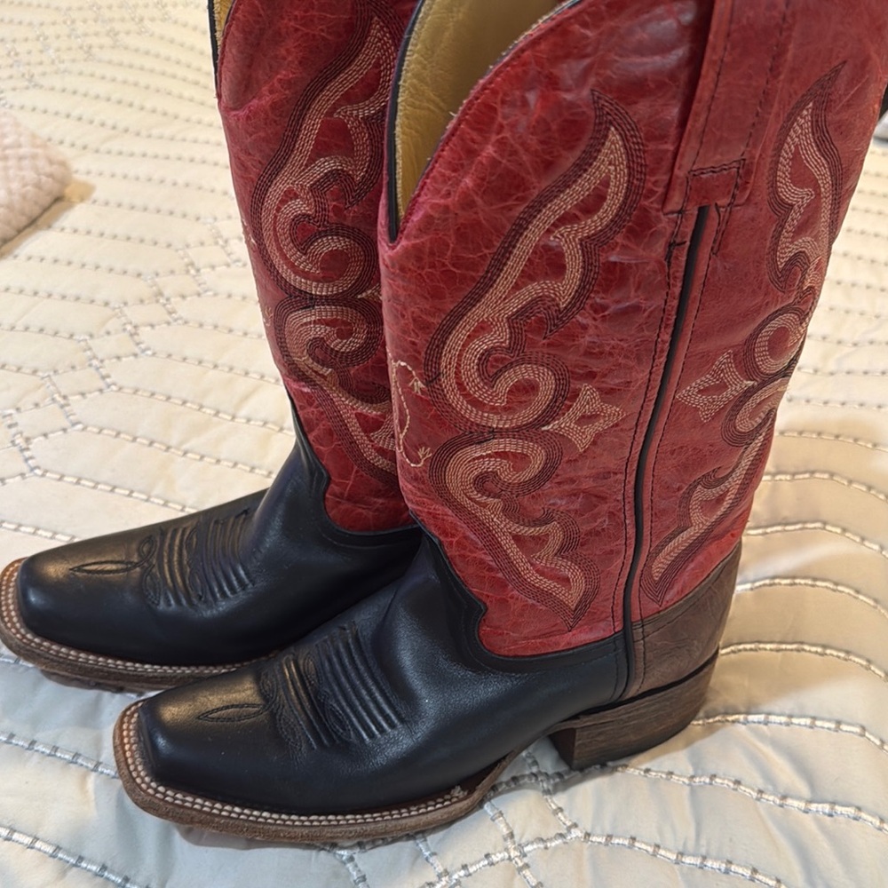 Red and Black Western Boots